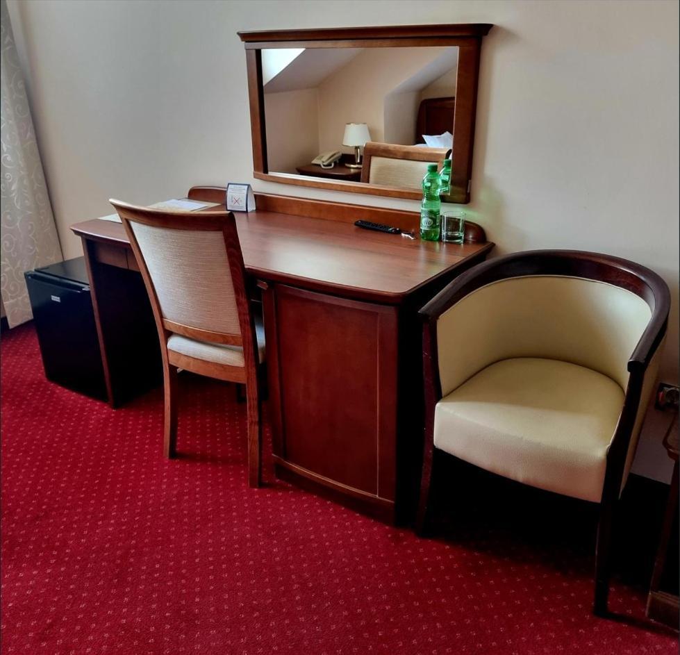 Hotel Rytwiany Eksteriør billede