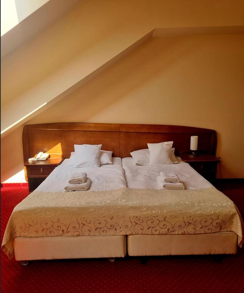 Hotel Rytwiany Eksteriør billede